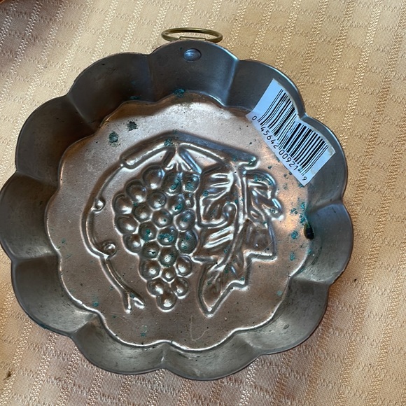 Copper molds wall hanging - Picture 7 of 7